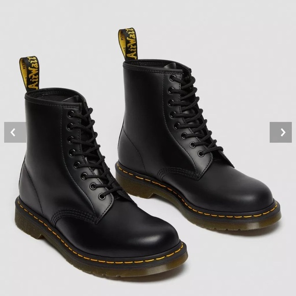 NWT Classic Black Leather Smooth Leather Lace Up Boots Sz US 7 main image 12